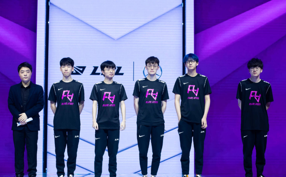 时常常爆发 时常常爆发