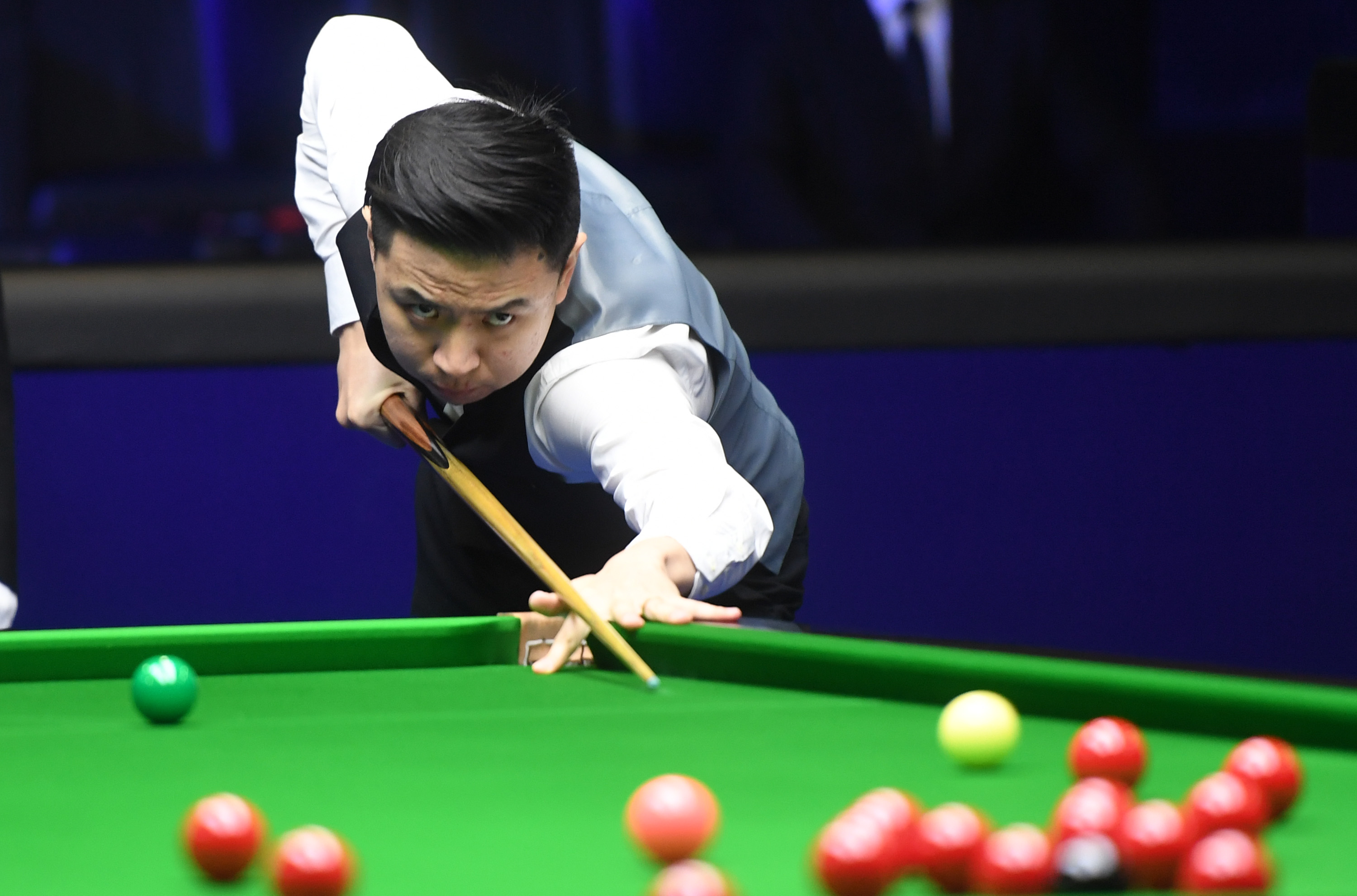 走上更加透 走上更加透