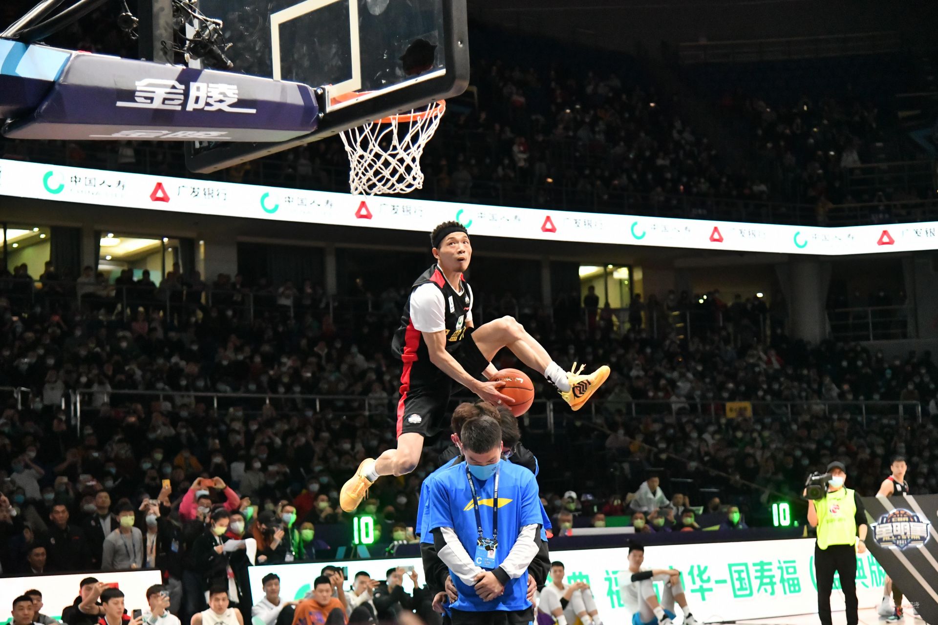 了他的职业 了他的职业